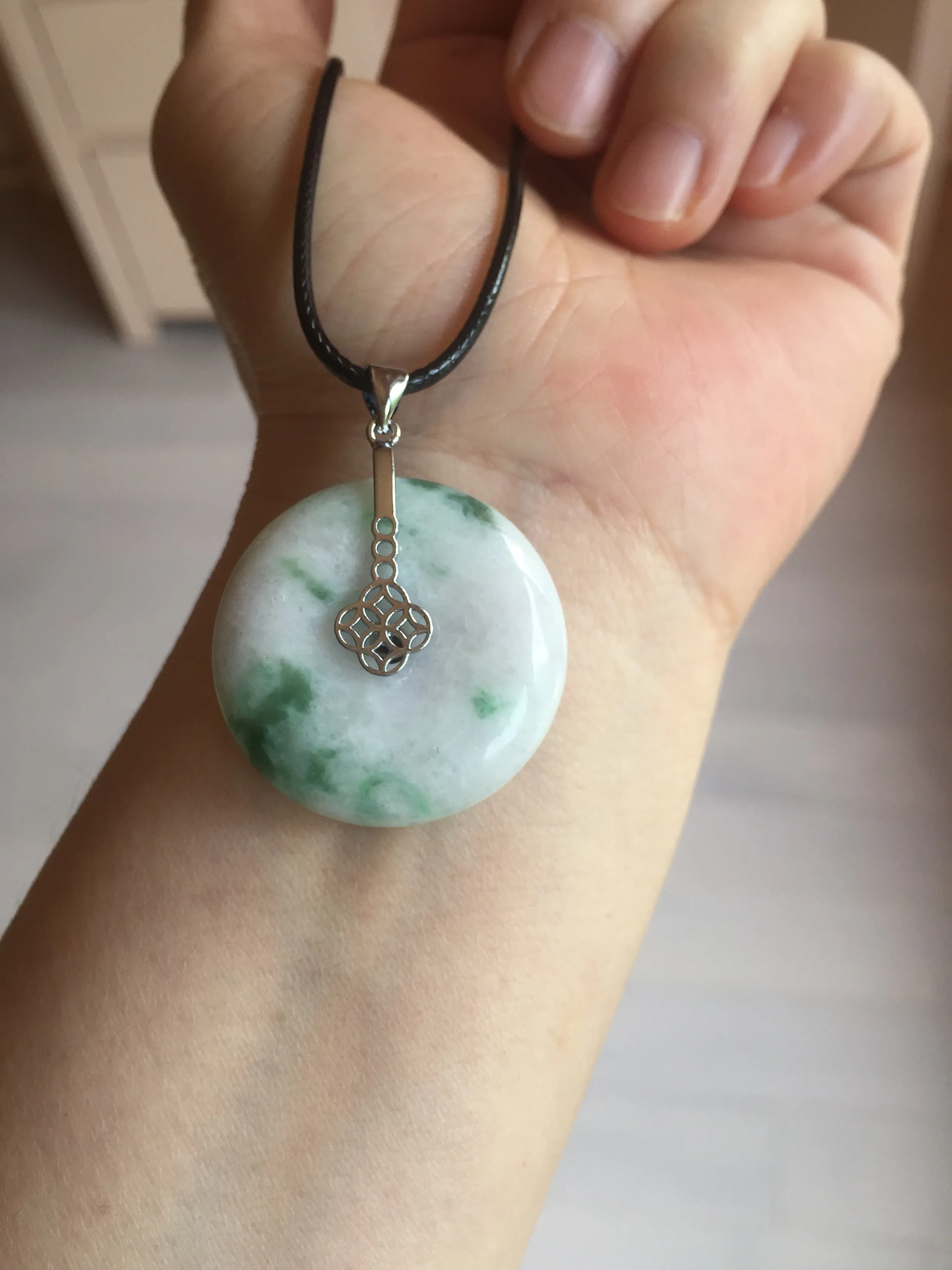 24-28mm 100% Natural green/purple with sunny green floating flowers jadeite Jade Safety Guardian Button(donut) Pendant/worry stone H152