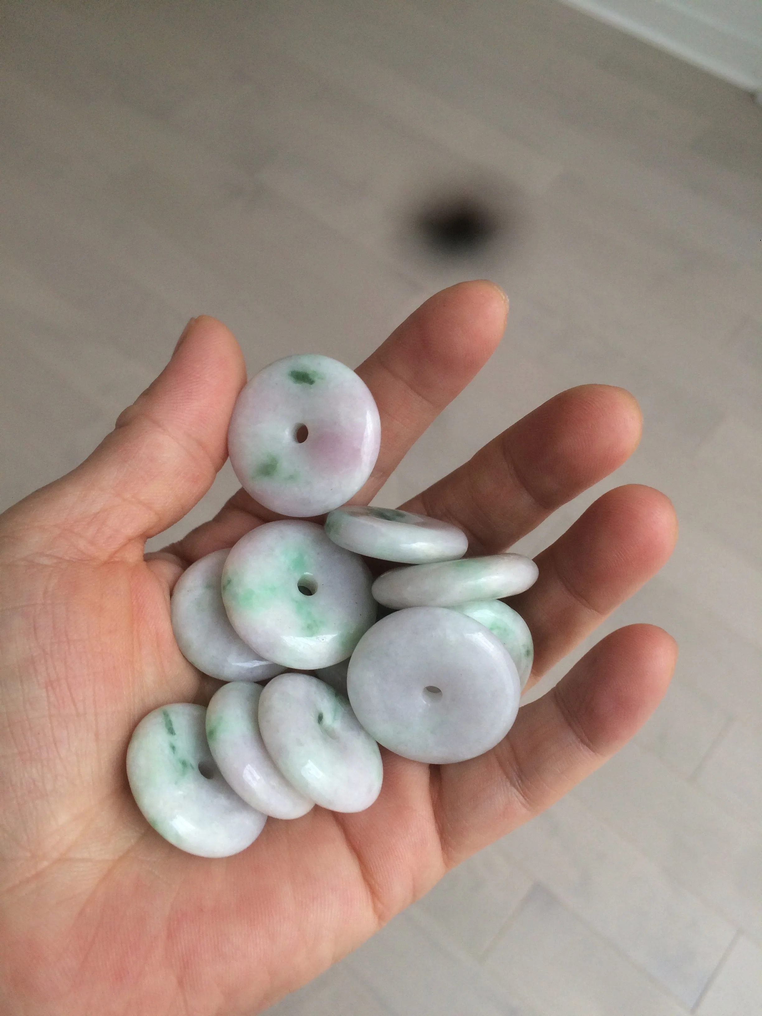 27-30mm 100% Natural green/purple with sunny green floating flowers jadeite Jade Safety Guardian Button(donut) Pendant/worry stone BF92