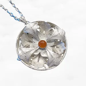 Auspicious Flower Filigree Inlay Locket Pendant Necklace Silver