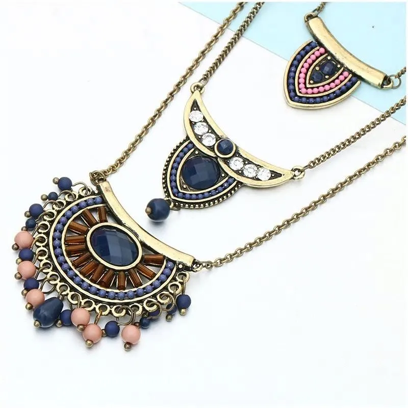 Bohemian Beads Multilayer Pendant Necklace - 3 Colors