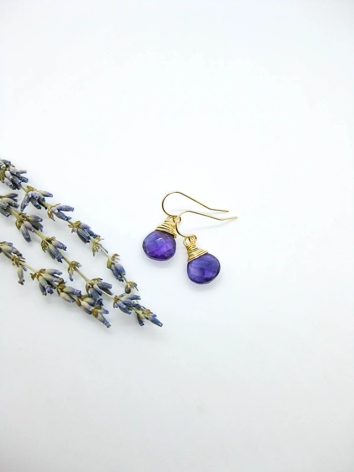 Chamomile: Amethyst Earrings - e620b