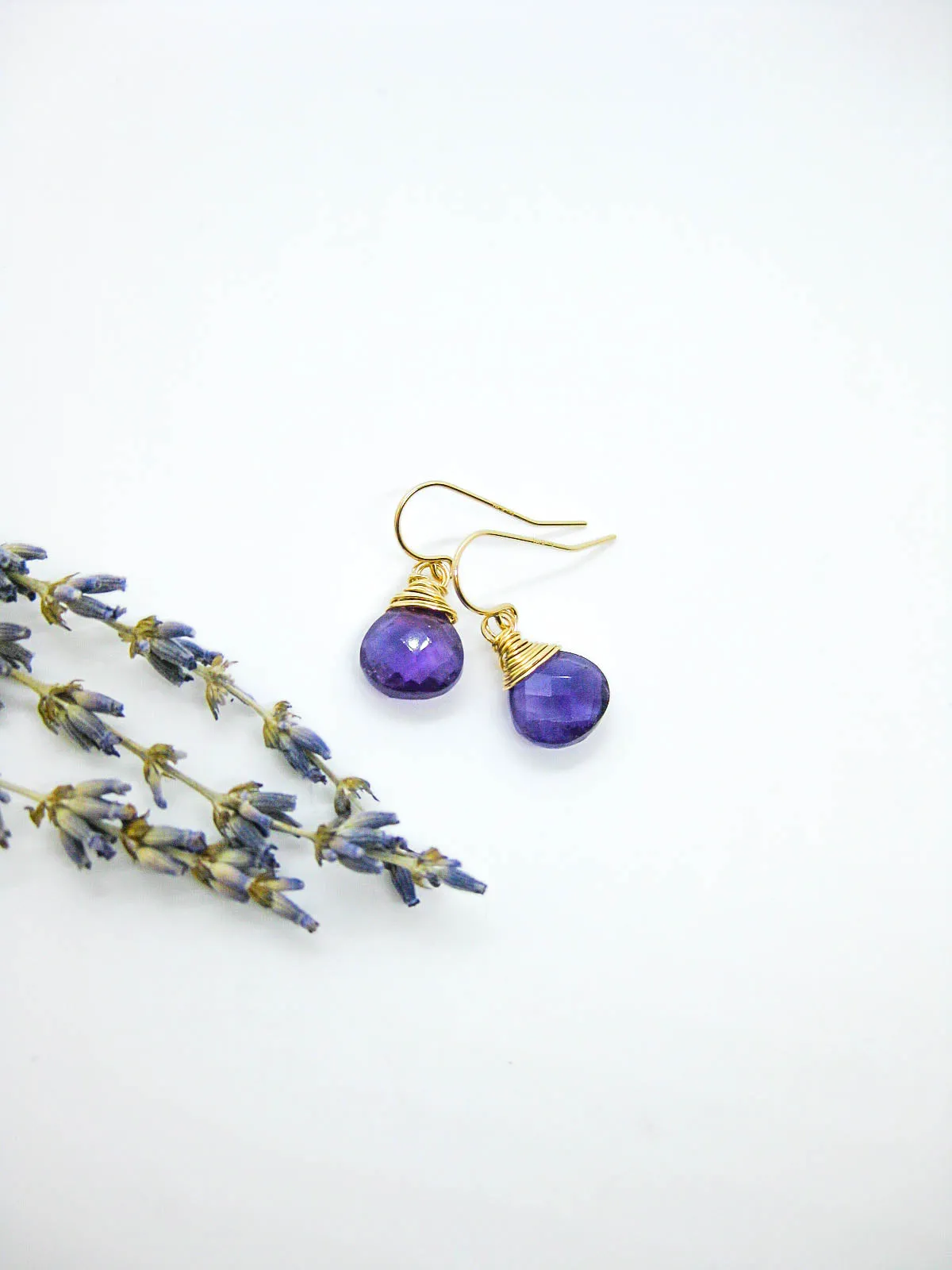 Chamomile: Amethyst Earrings - e620b