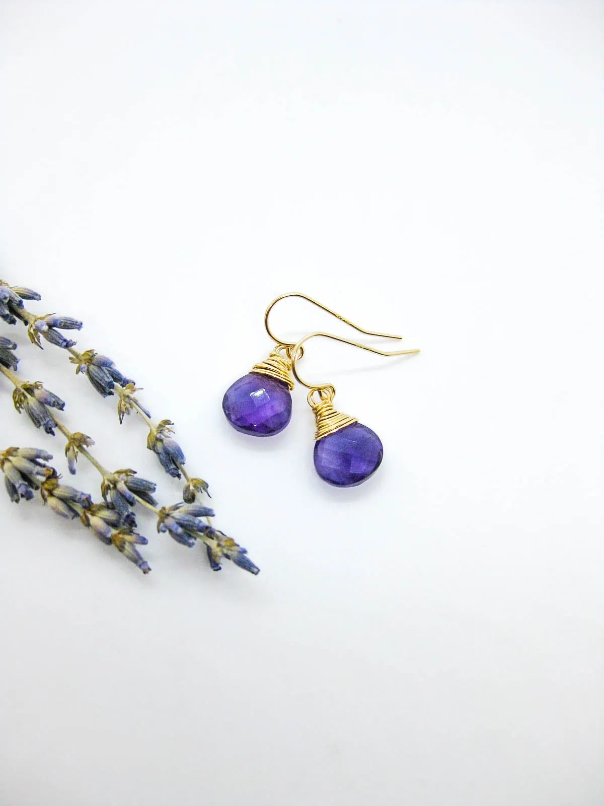 Chamomile: Amethyst Earrings - e620b