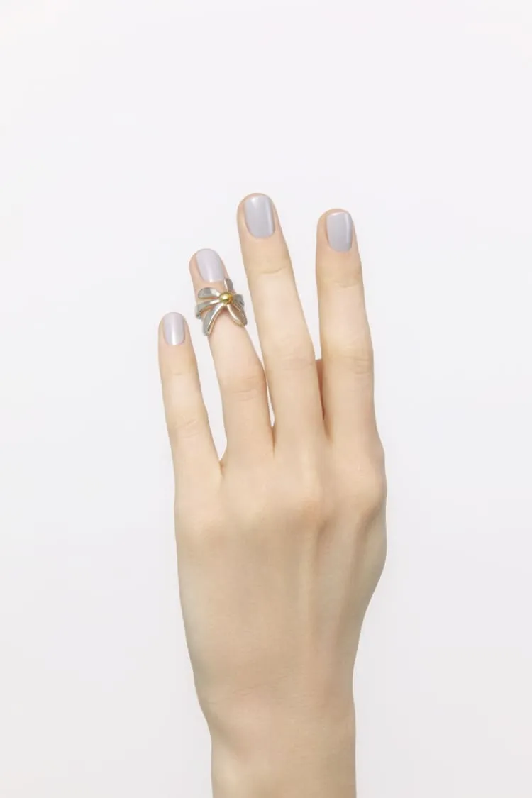 Daisy flower midi ring