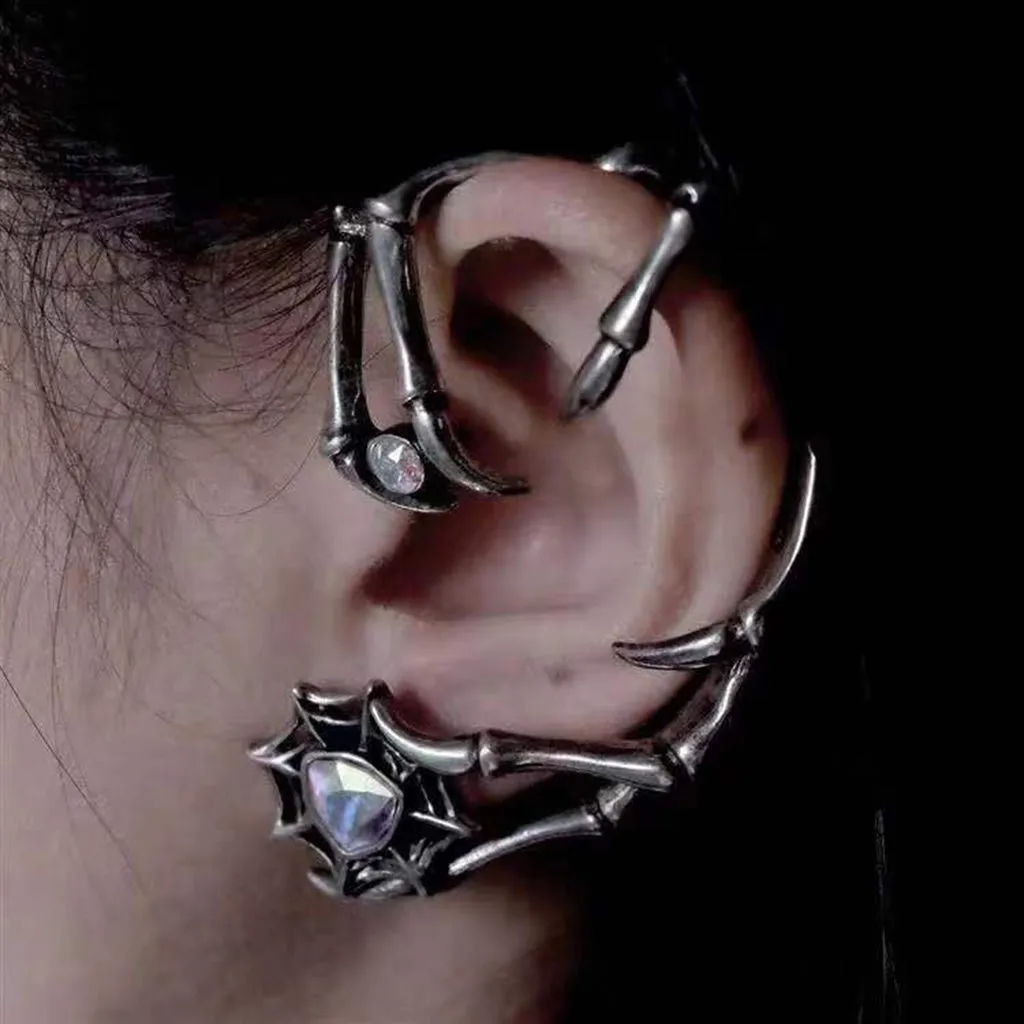 Demon's Claw Ear Cuff