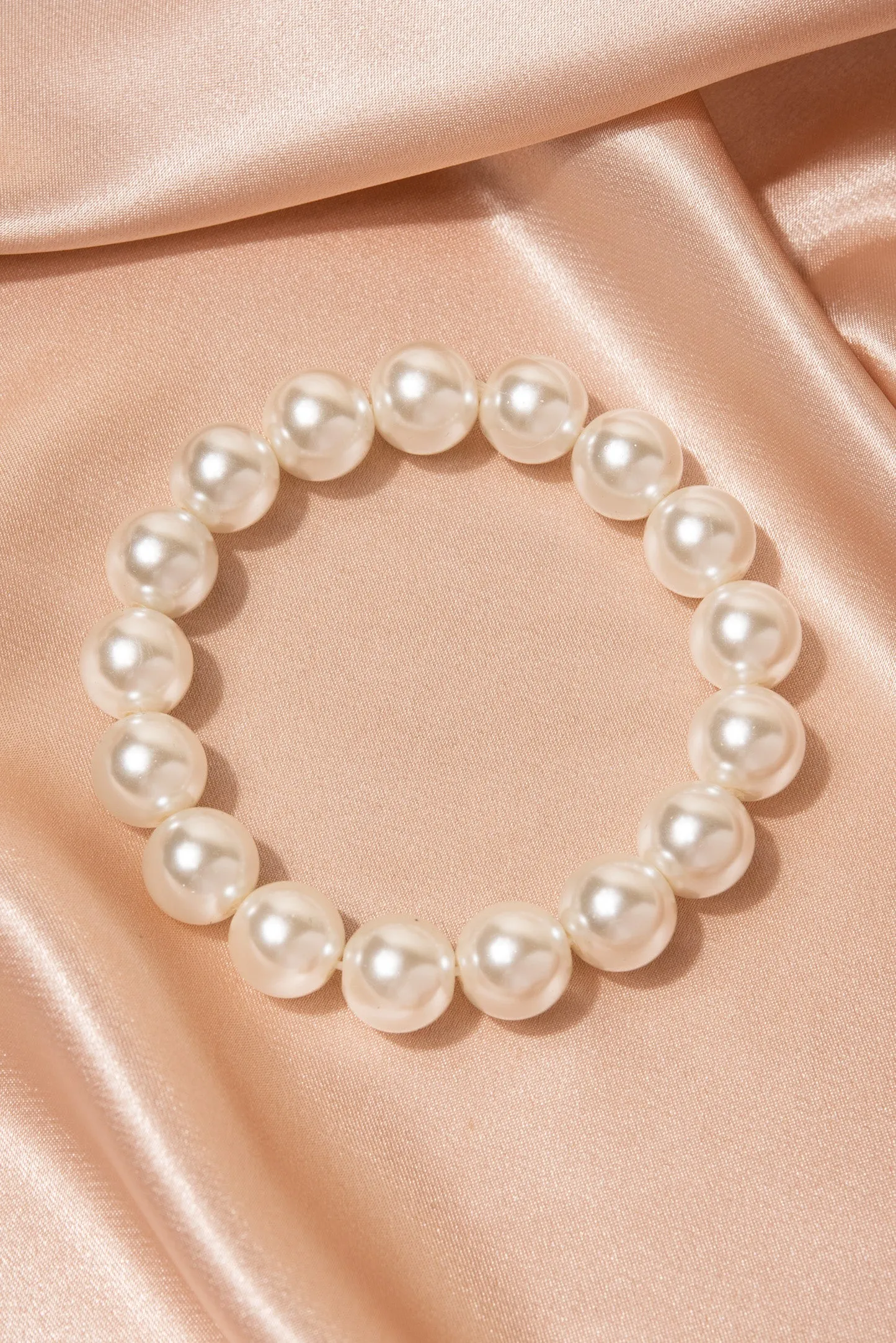 Harlow Strand Pearl Bracelet