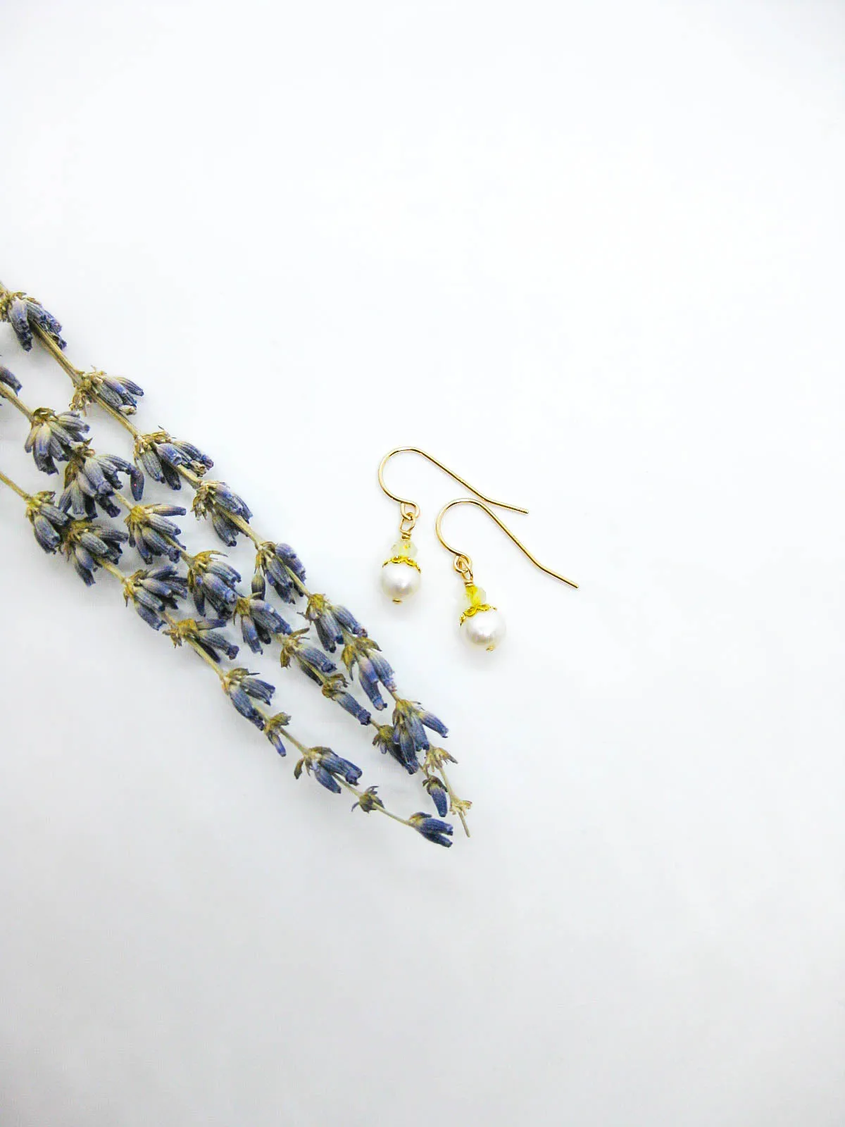 Heather: Citrine Pearl Earrings - e700