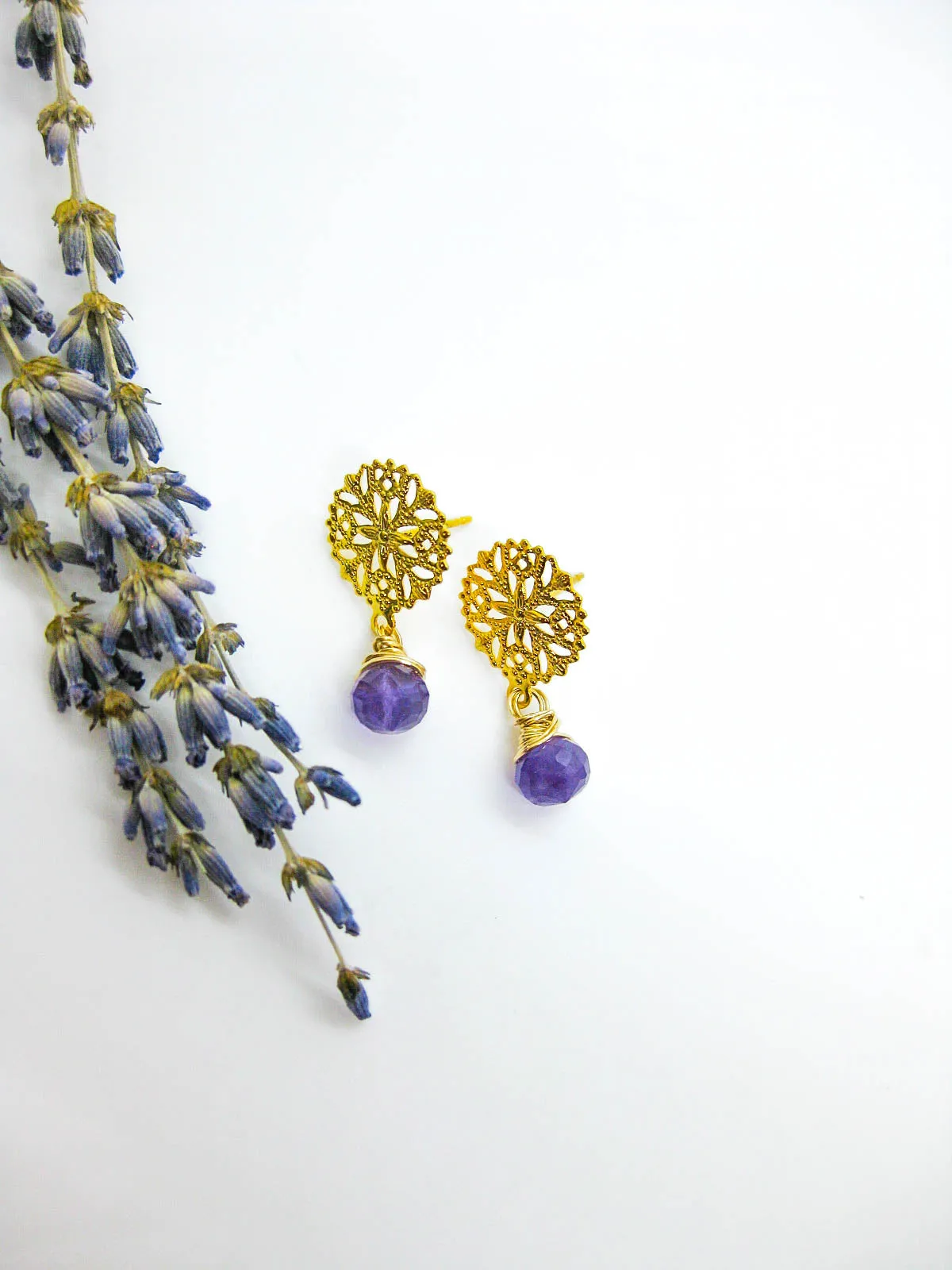 Jonquil: Amethyst Earrings - e643