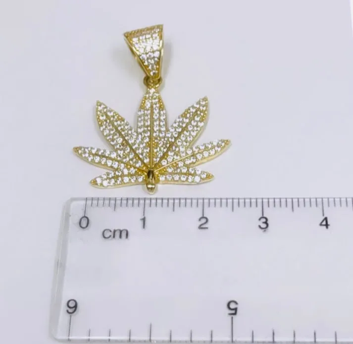 Leaf pendant