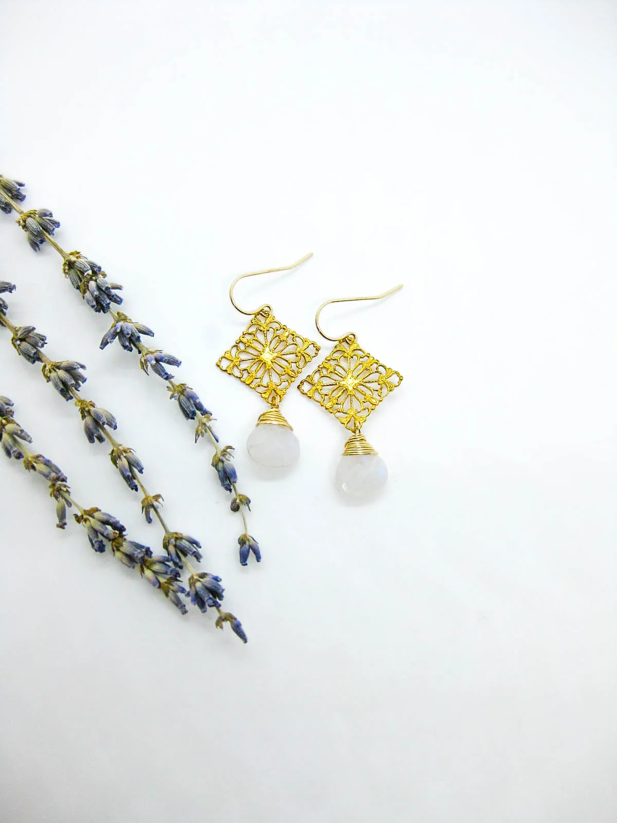 Lotus: Moonstone Earrings - e668