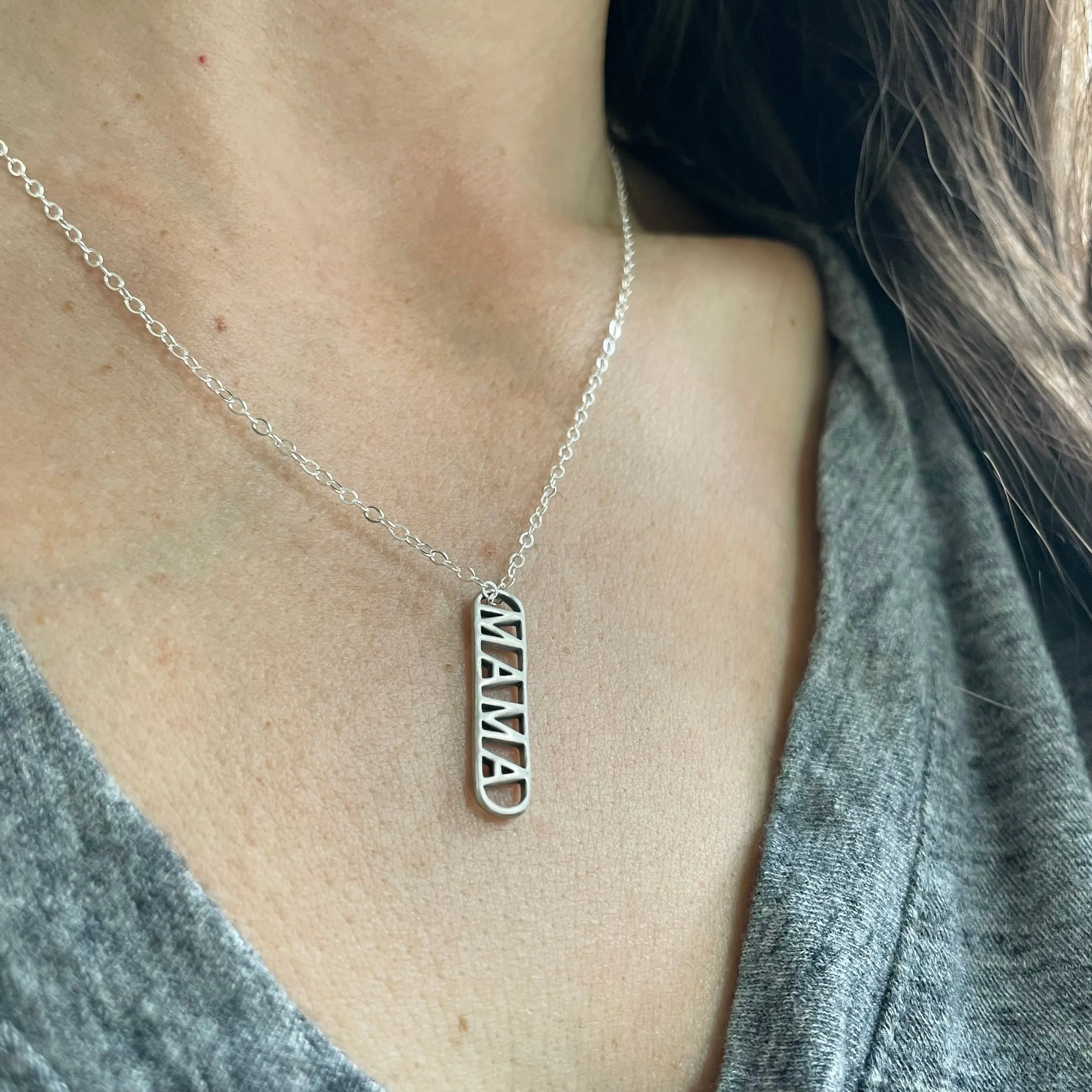 MAMA PENDANT