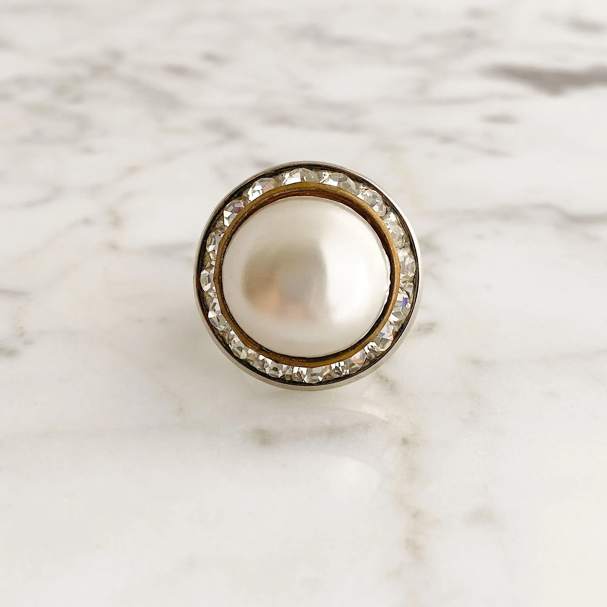 PEYTON statement pearl cocktail ring