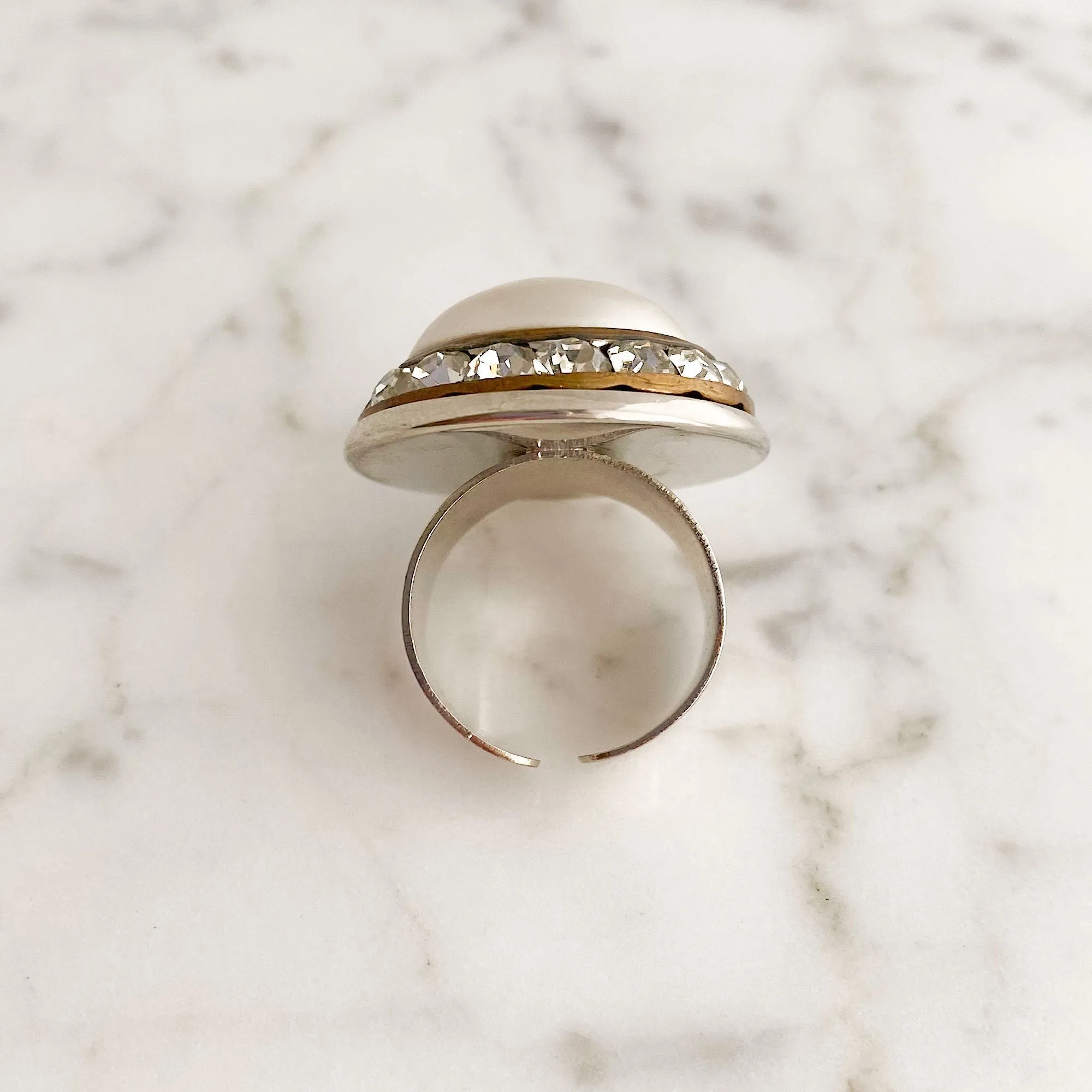 PEYTON statement pearl cocktail ring