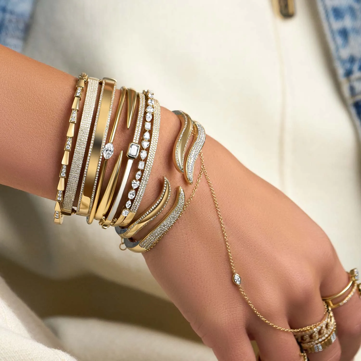 Solid Gold Claw Bangle