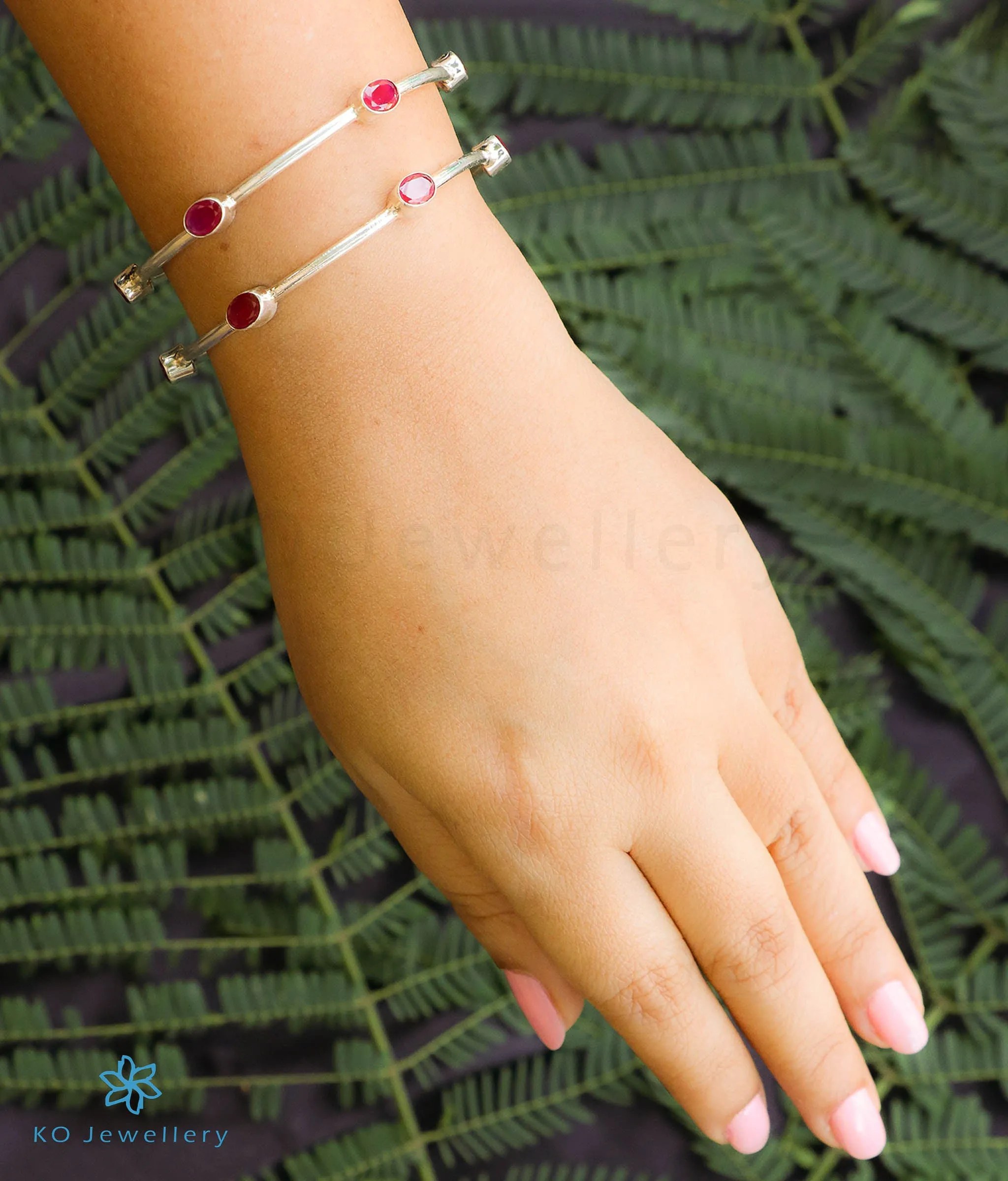 The Advaya Silver Gemstone Bangle (Red/Size 2.4)