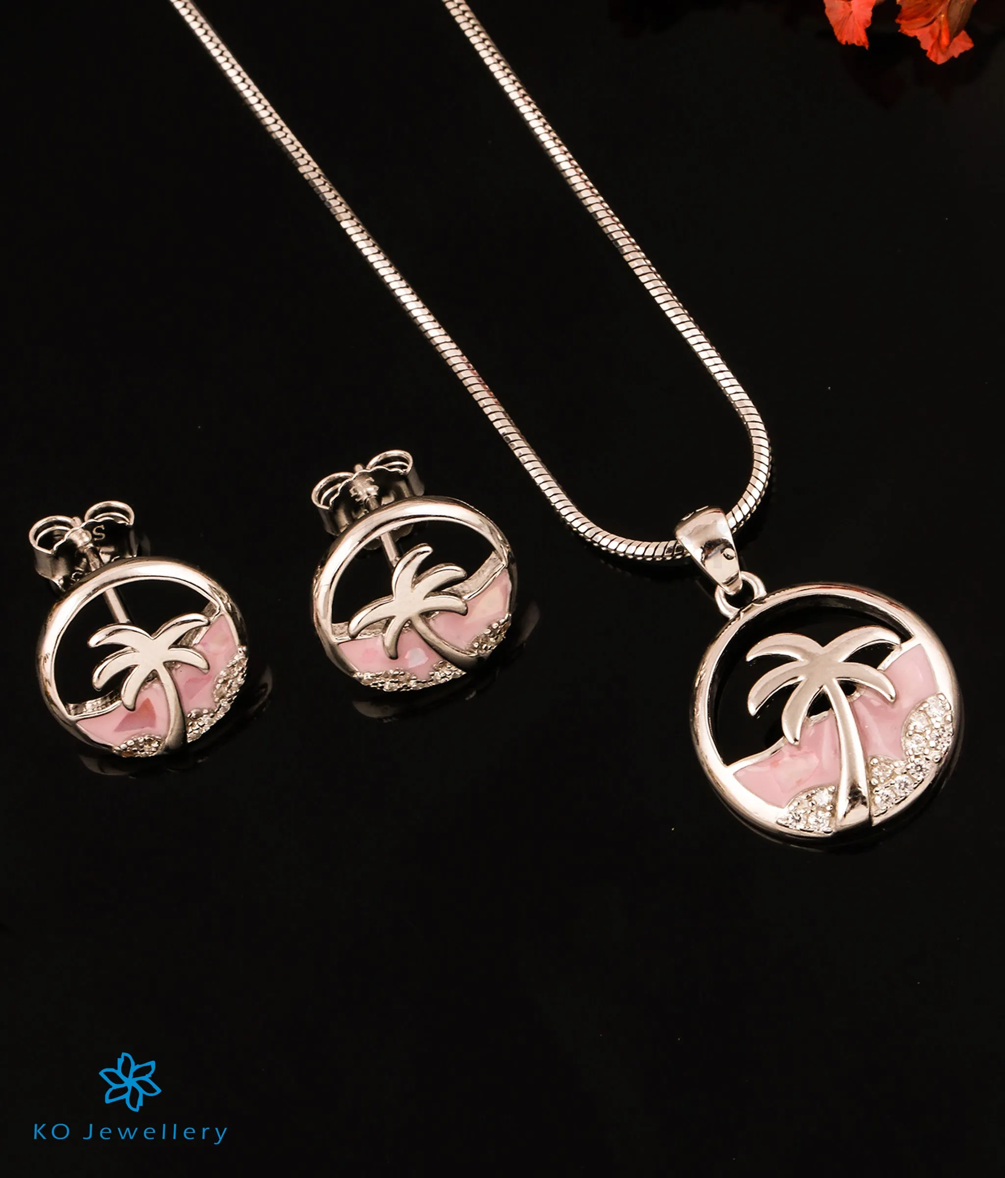 The Tropics Silver Pendant Set