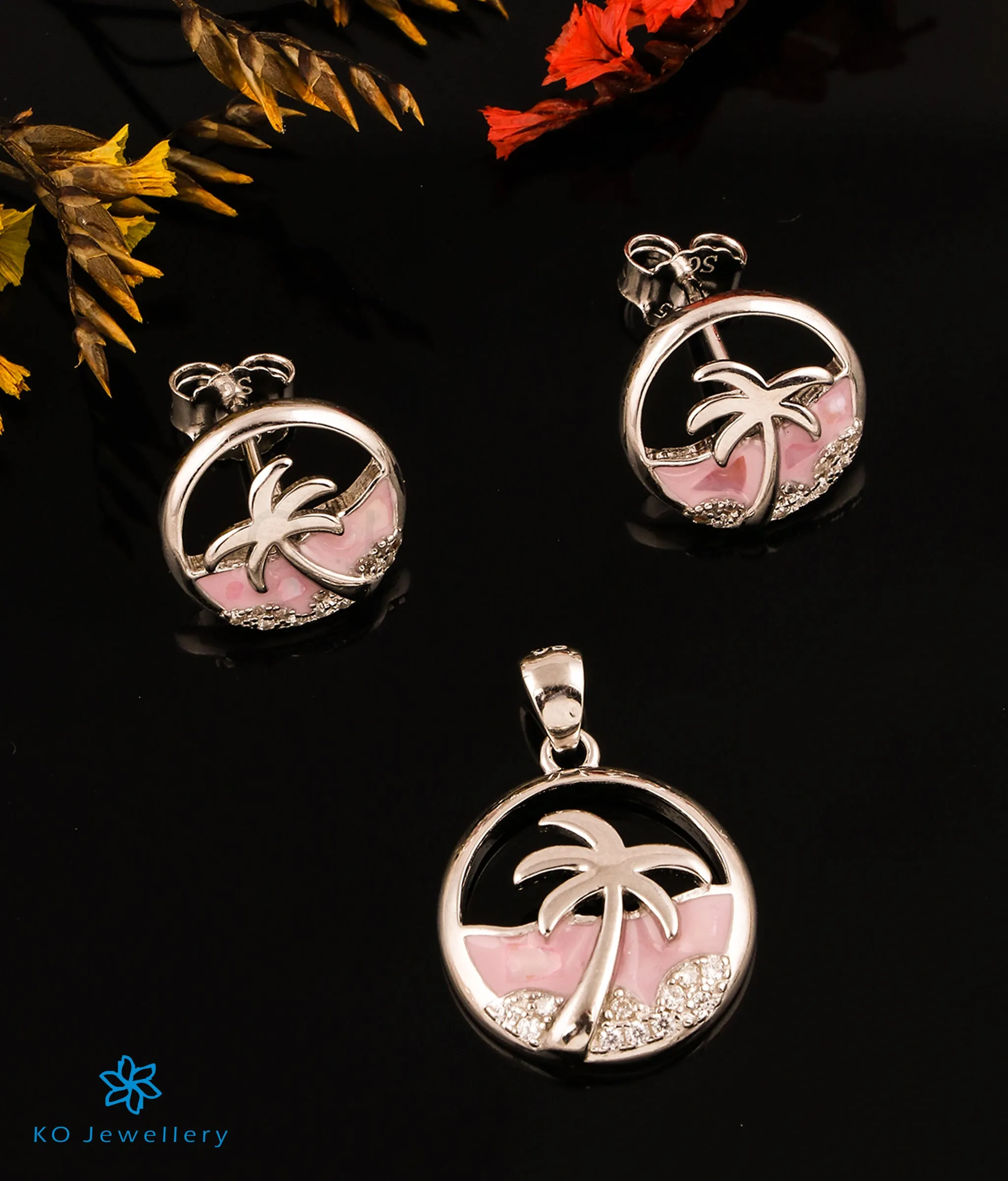 The Tropics Silver Pendant Set