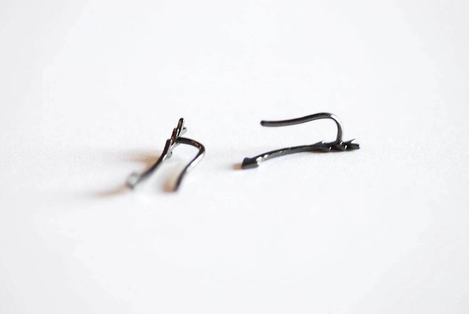 Wholesale Black Gold Arrow Earring Climber Ear Cuff- Rhodium plated 925 Silver Arrow Earrings, Arrow Earring Crawler, Curved Arrow Earring, Ear Jacket